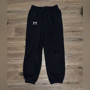 Under Armour women’s essential fleece jogger